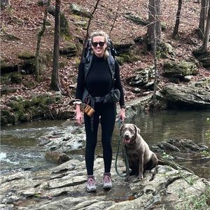 Meet your Posher, Lauren